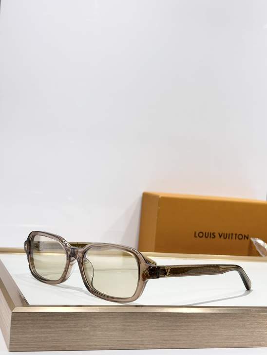 Picture of Louis Vuitton Sunglasses _SKUfw76989975fw
